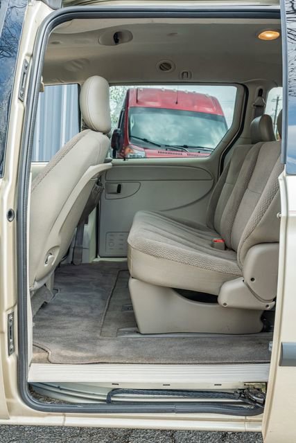 Used 2005 Dodge Grand Caravan SE w/ Popular Equipment Group I image 28