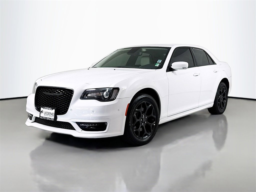 Used 2023 Chrysler 300 Touring L