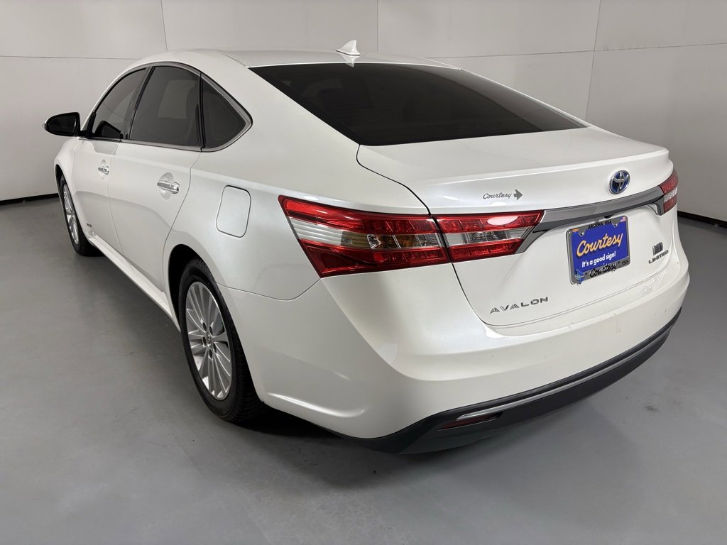 Used 2015 Toyota Avalon Limited image 6