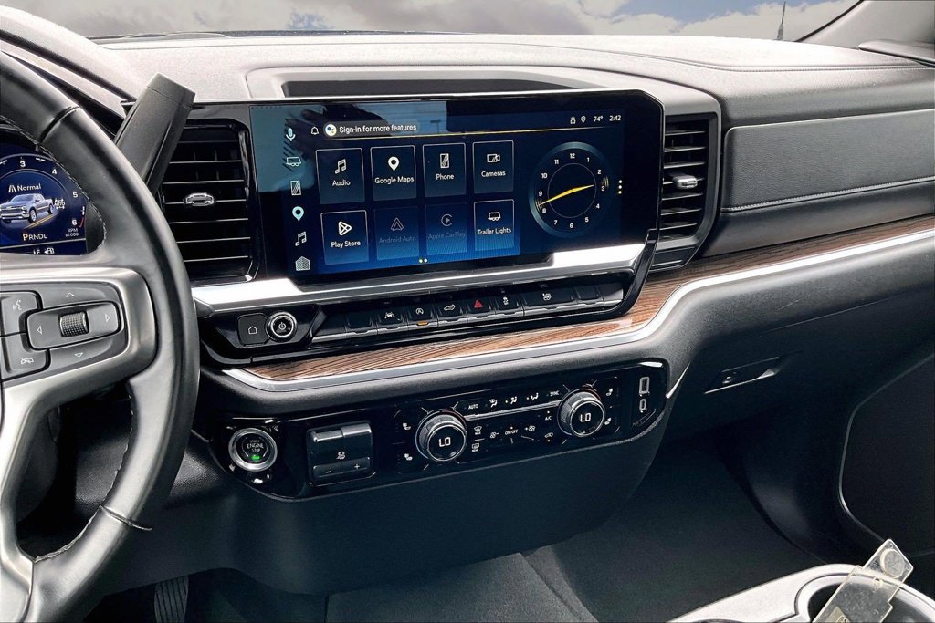 Used 2025 Chevrolet Silverado 1500 LT AWD/4WD image 10
