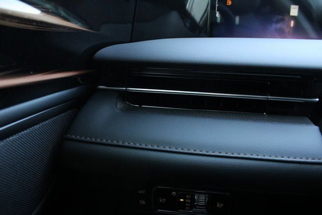 New 2026 Lincoln Nautilus Premier AWD/4WD image 37