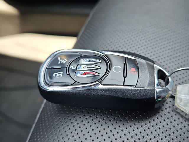 Used 2025 Buick Envista Avenir FWD image 29