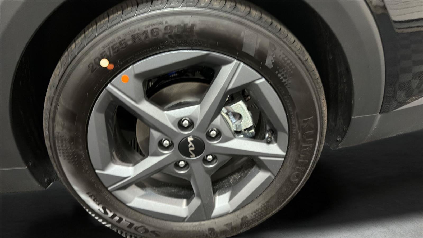 New 2026 Kia K4 FWD image 24