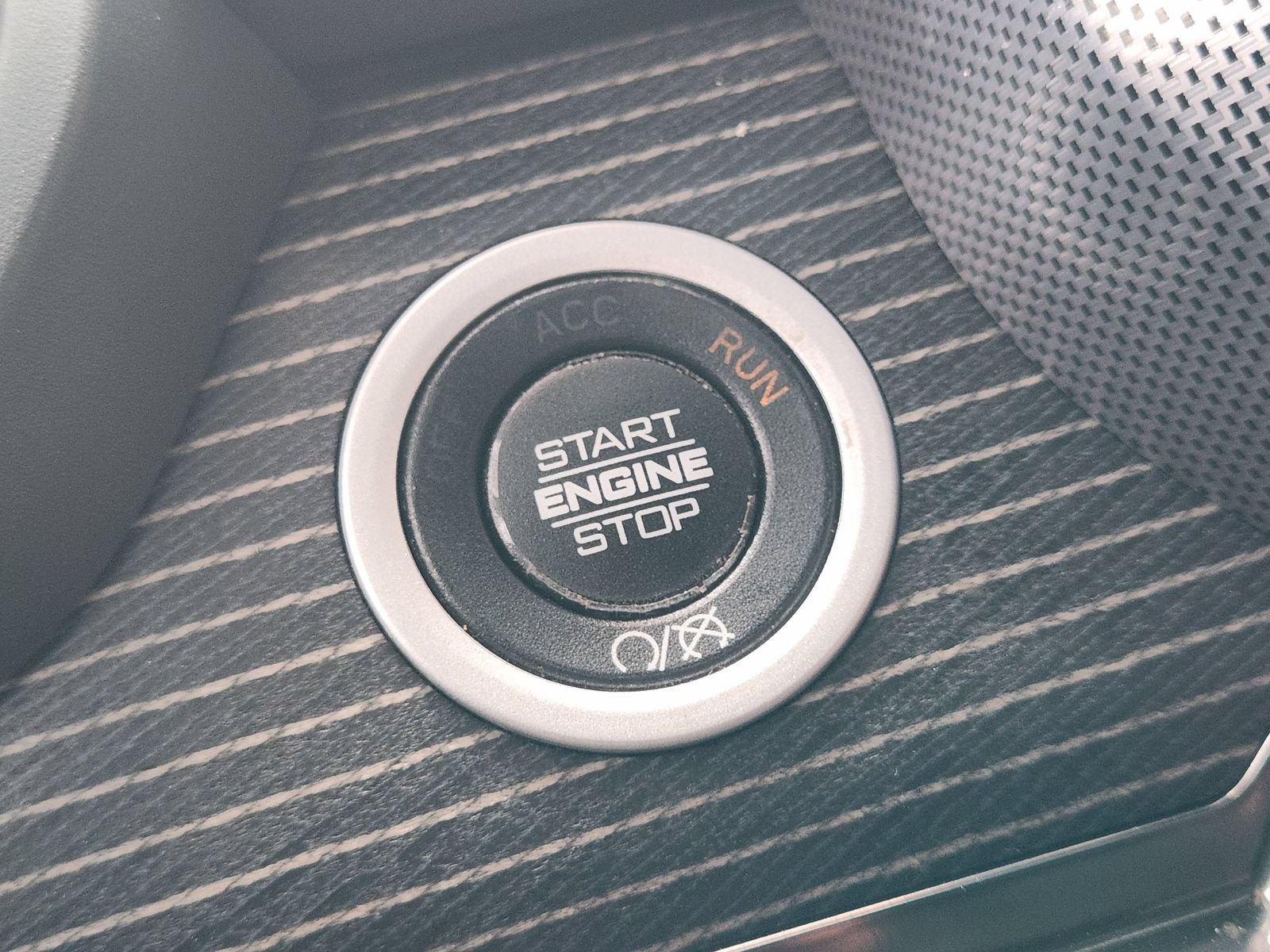 Used 2019 RAM 2500 Limited AWD/4WD image 23