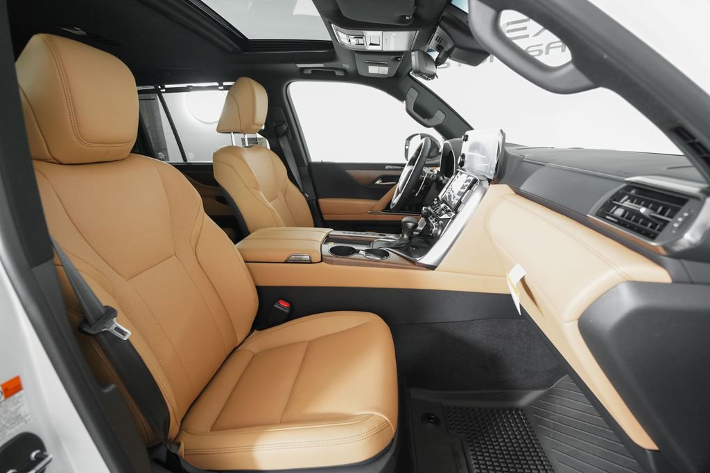 New 2026 Lexus LX 600 4WD w/ Luxury Package image 16