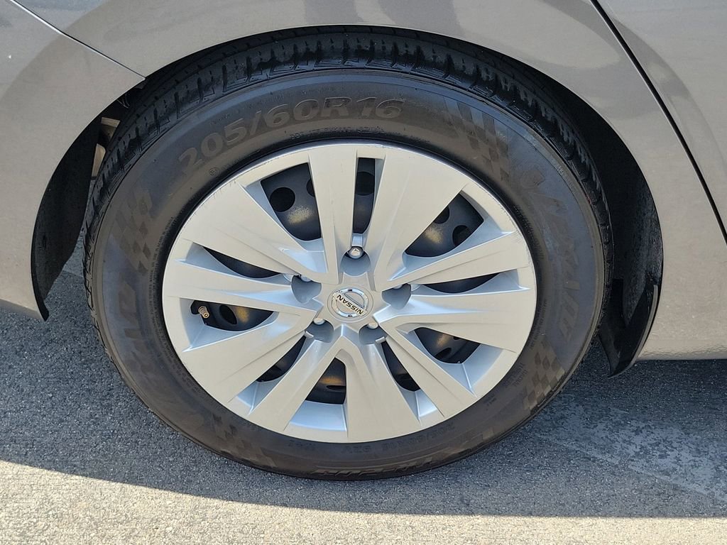 Used 2022 Nissan Sentra S FWD image 25