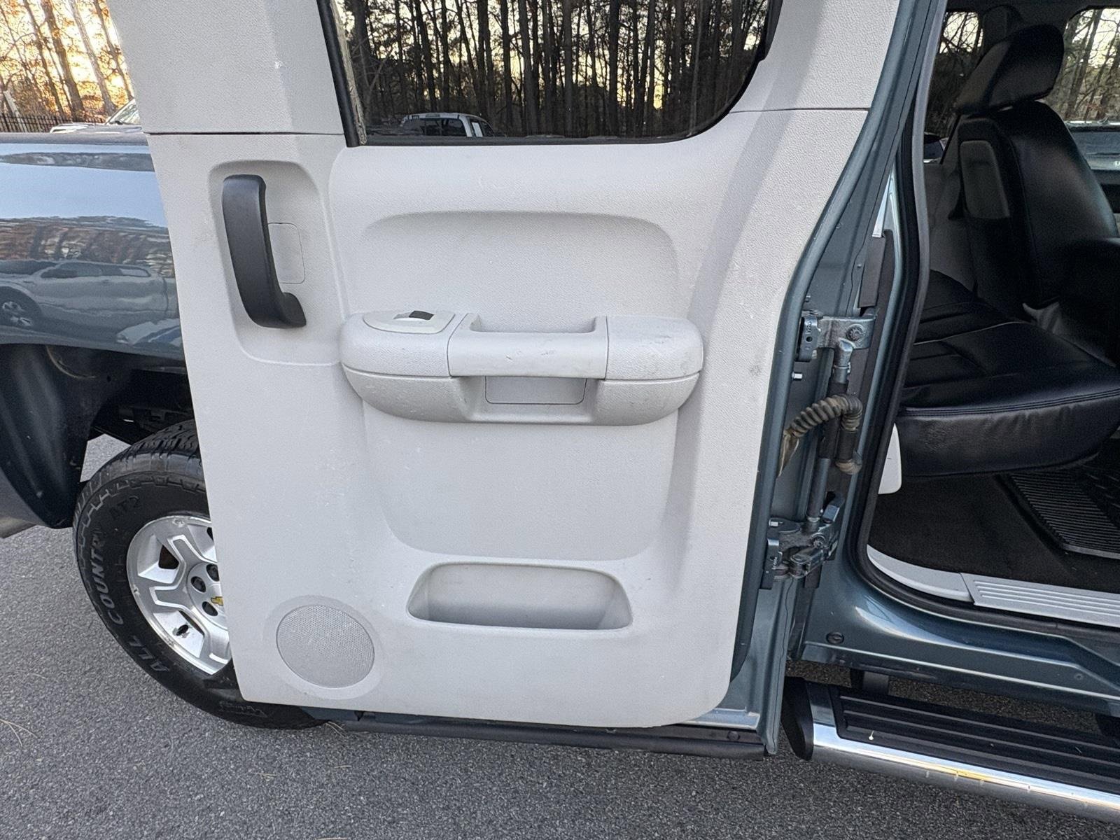 Used 2009 Chevrolet Silverado 1500 LT w/ Power Pack Plus image 23