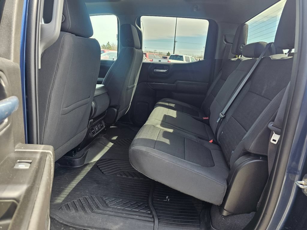 Used 2022 Chevrolet Silverado 1500 LT AWD/4WD image 12