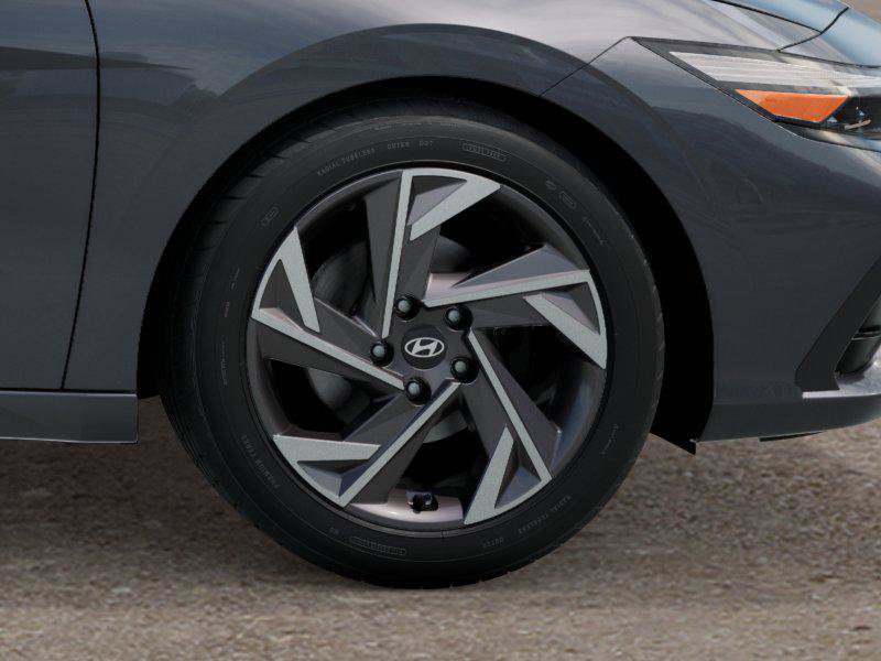 New 2026 Hyundai Elantra Limited FWD image 8