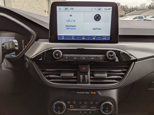 Used 2025 Ford Escape Active w/ Cold Weather Package image 7