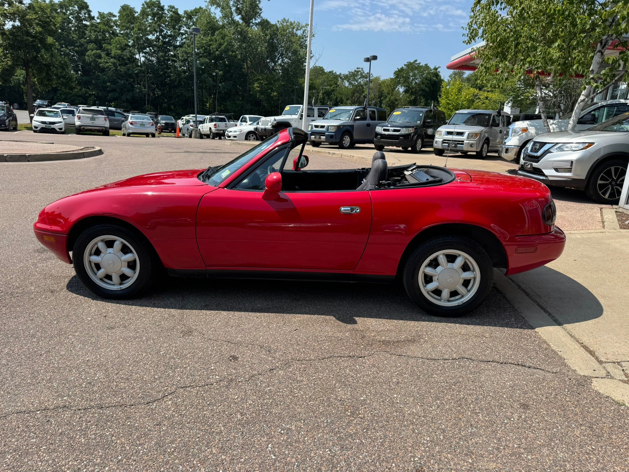 Used 1993 MAZDA MX-5 Miata RWD image 5