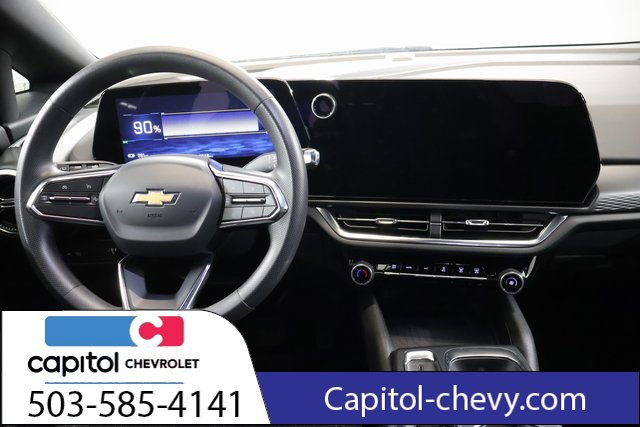 Used 2025 Chevrolet Equinox EV LT FWD image 13
