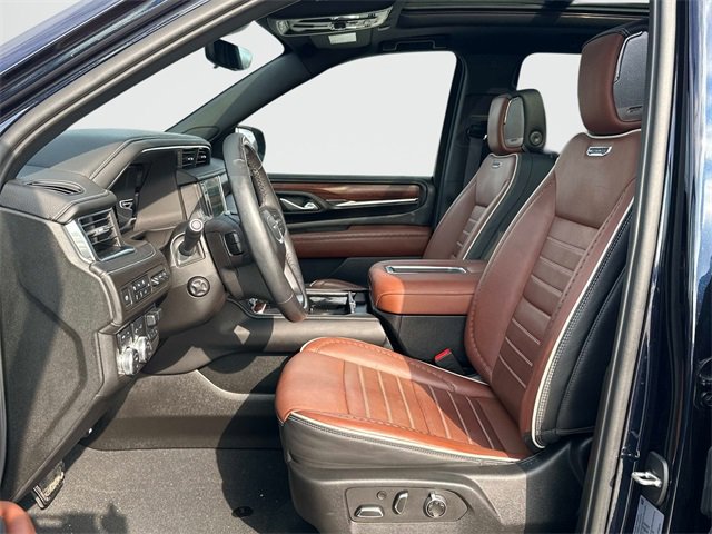 Used 2024 GMC Yukon XL Denali Ultimate image 16