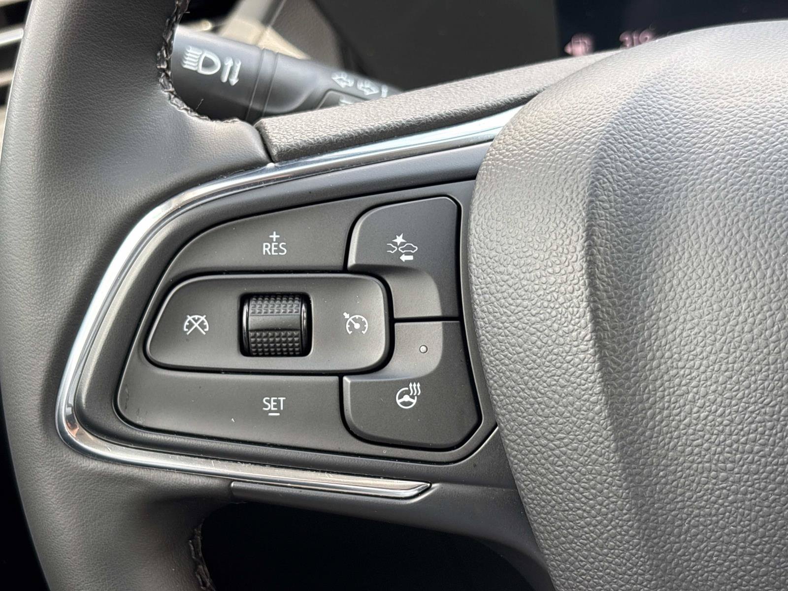 Used 2024 Buick Encore GX Sport Touring w/ Experience Buick Package FWD image 18
