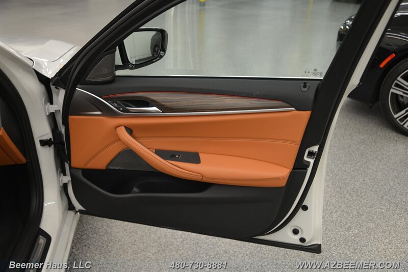 Used 2023 BMW 530i w/ Premium Package RWD image 46
