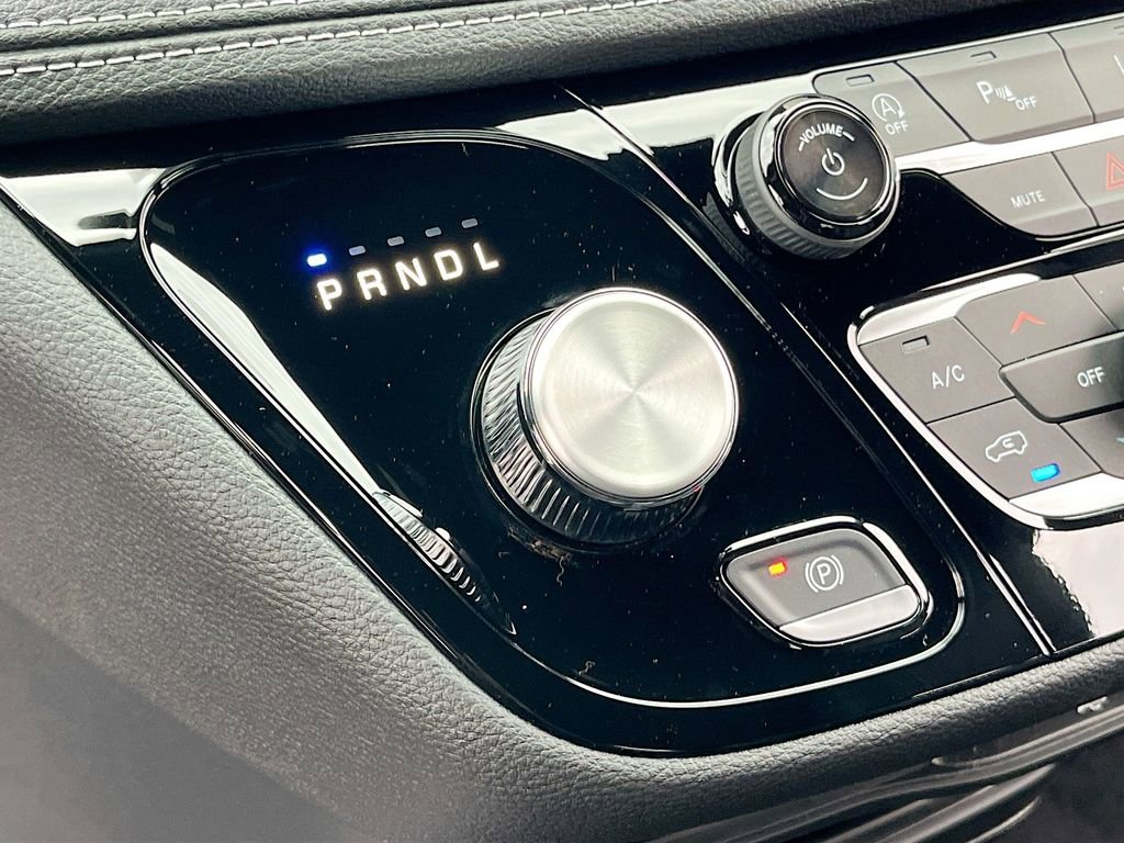 New 2026 Chrysler Pacifica Select image 16
