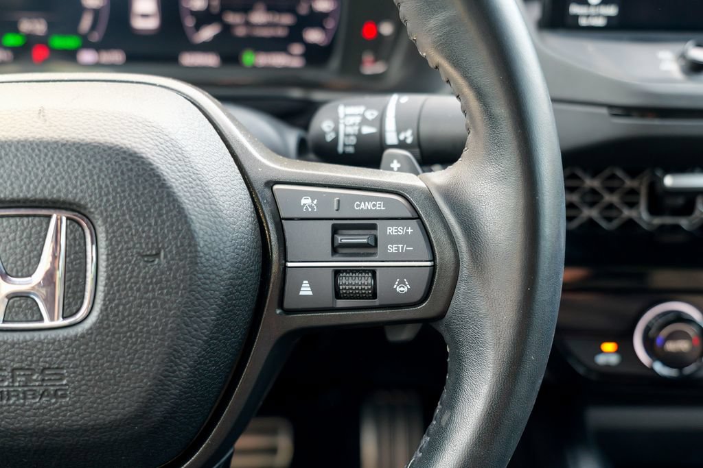Used 2023 Honda Accord Sport image 43