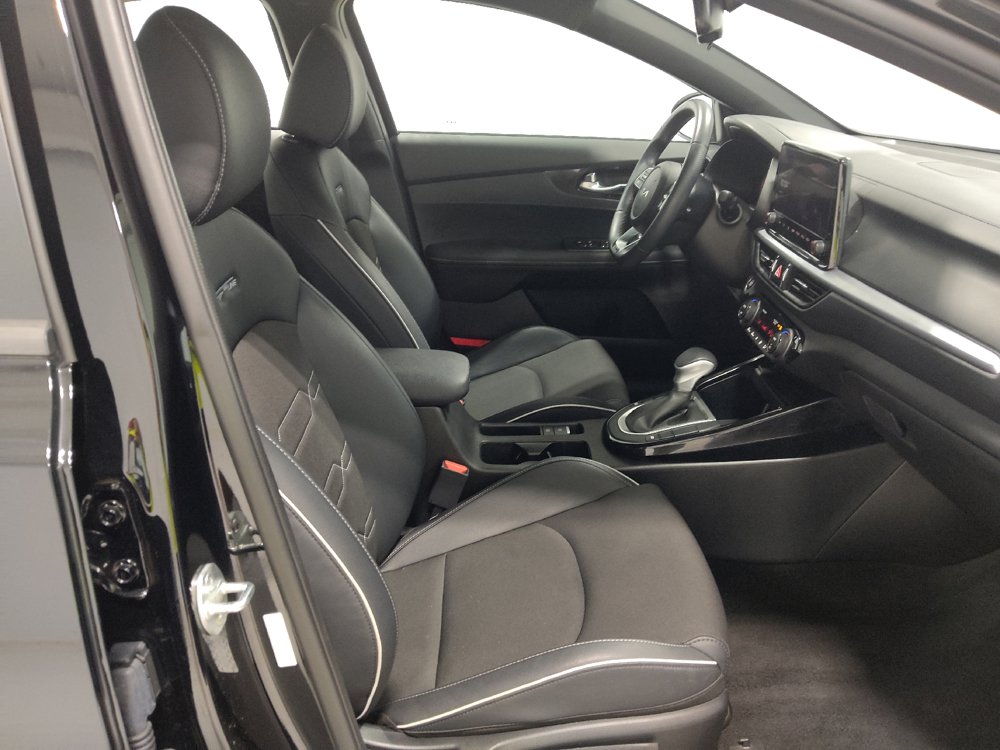 Used 2023 Kia Forte GT-Line w/ GT-Line Premium Package FWD image 21