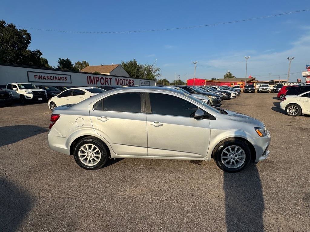 Used 2019 Chevrolet Sonic LT FWD image 4