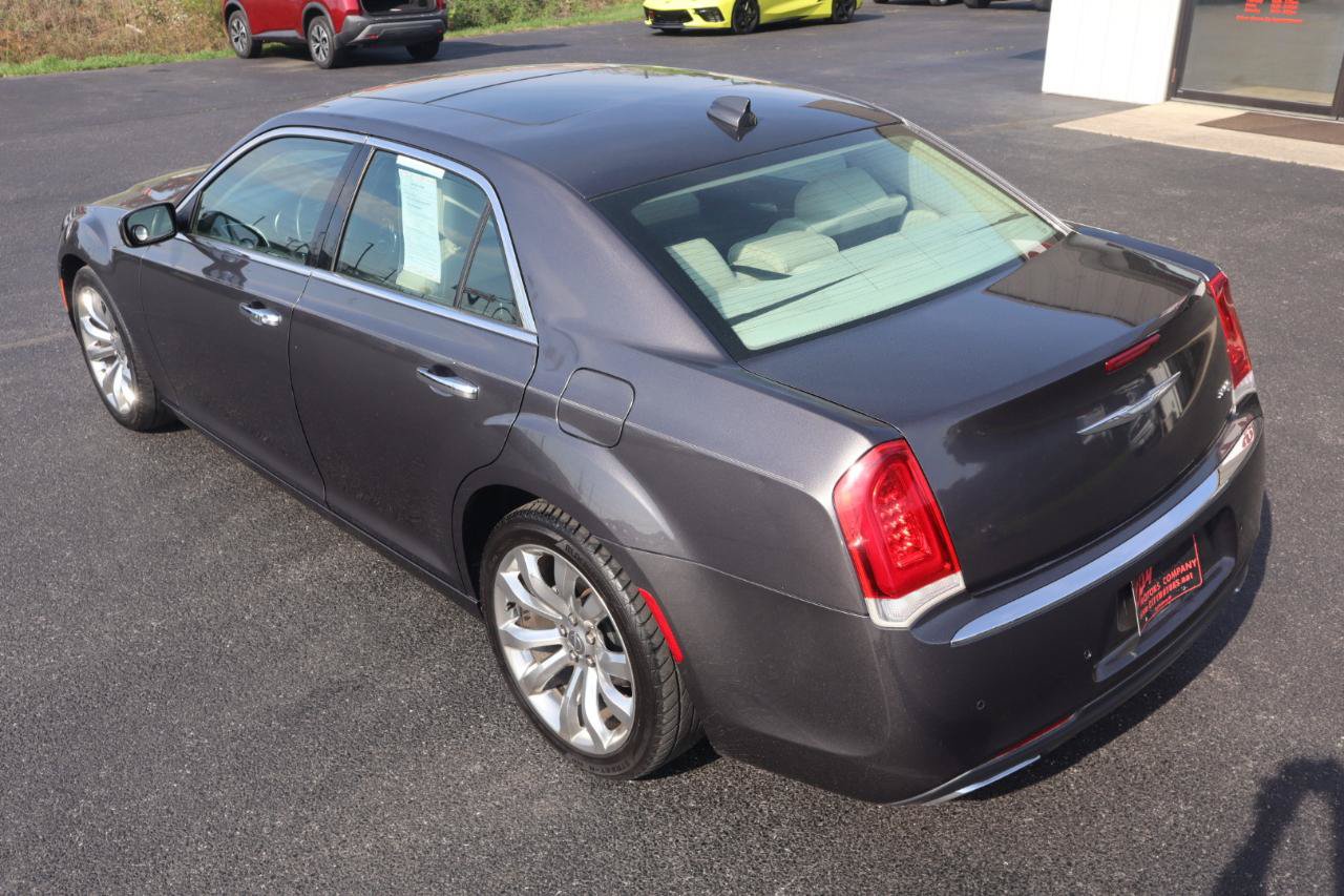 Used 2015 Chrysler 300 C w/ Light Group RWD image 14
