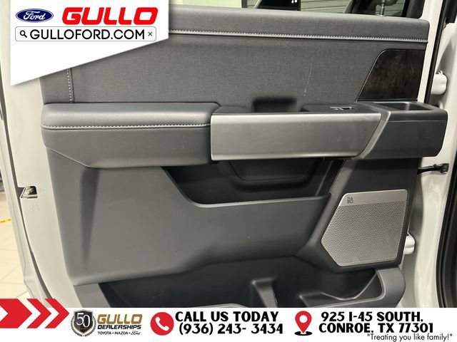 Used 2025 Ford F250 Lariat w/ Chrome Package AWD/4WD image 16