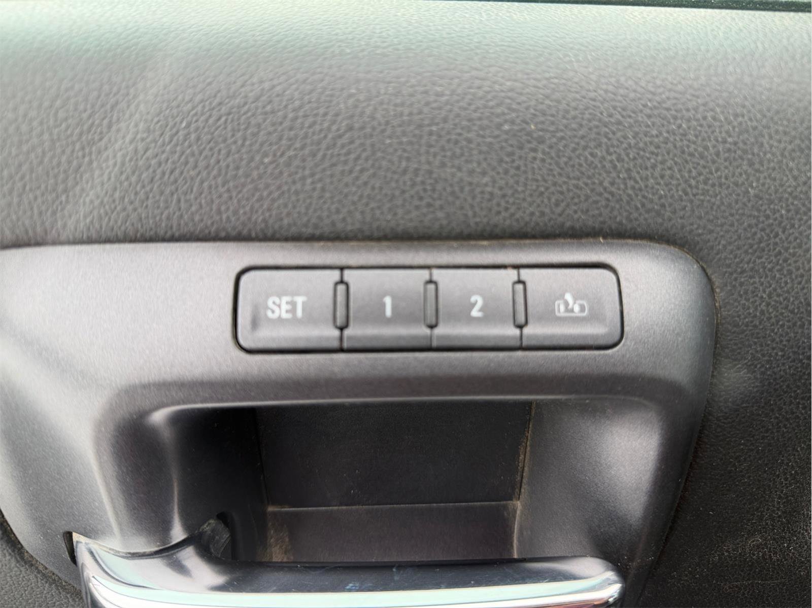 Used 2015 Chevrolet Silverado 2500 LTZ image 22