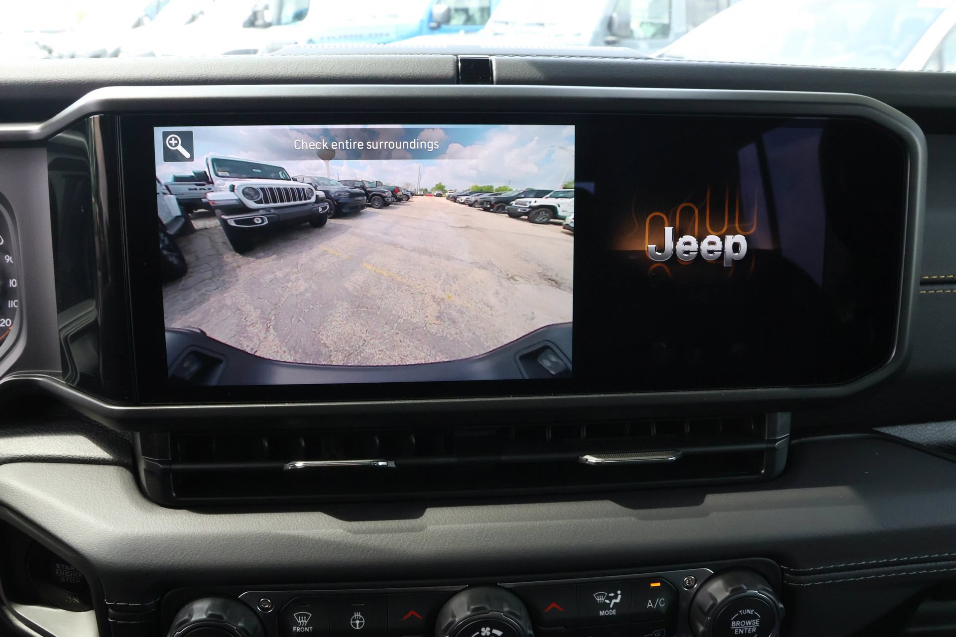 New 2026 Jeep Gladiator Sport AWD/4WD image 19