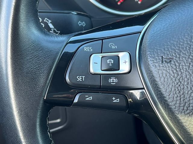 Used 2021 Volkswagen Tiguan SE R-Line image 21