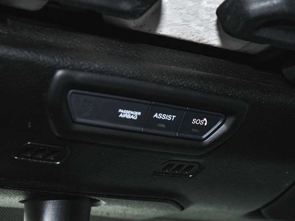 Used 2023 Jeep Wrangler Unlimited Rubicon 4xe w/ Cold Weather Group AWD/4WD image 32