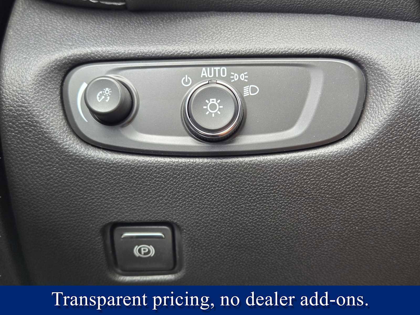 New 2025 Chevrolet Blazer LT w/ Convenience Package image 22