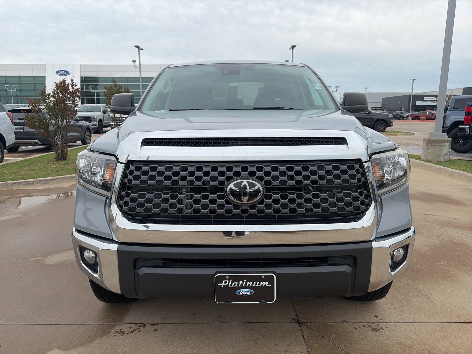 Used 2020 Toyota Tundra SR5 w/ SR5 Upgrade Package image 8