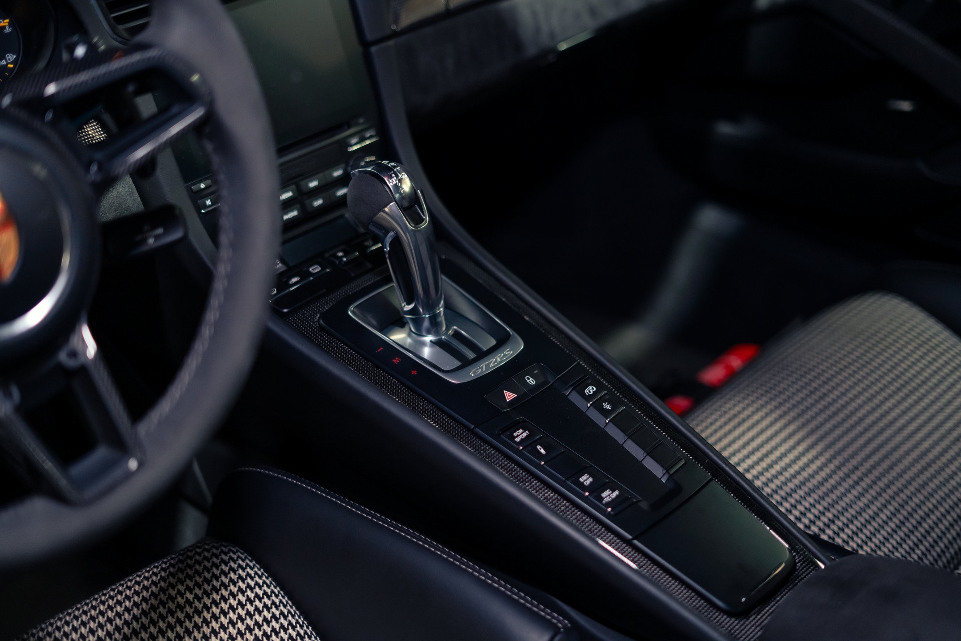Used 2018 Porsche 911 GT2 RS RWD image 17