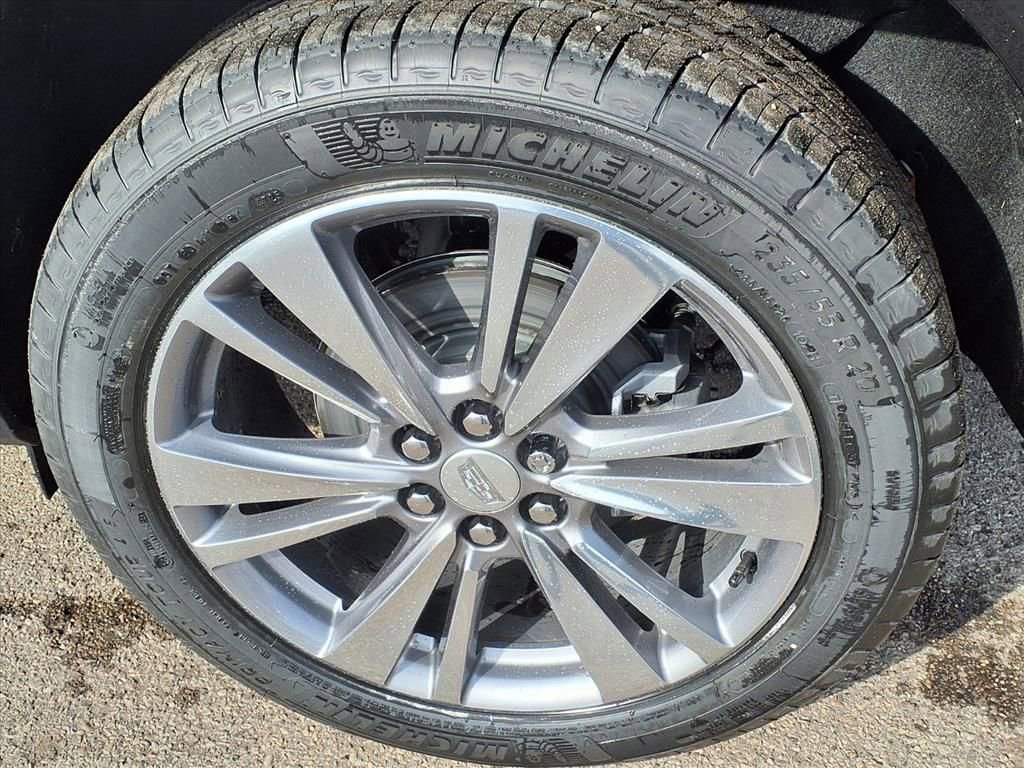 New 2026 Cadillac XT5 Premium Luxury w/ LPO, Floor Liner Package AWD/4WD image 7