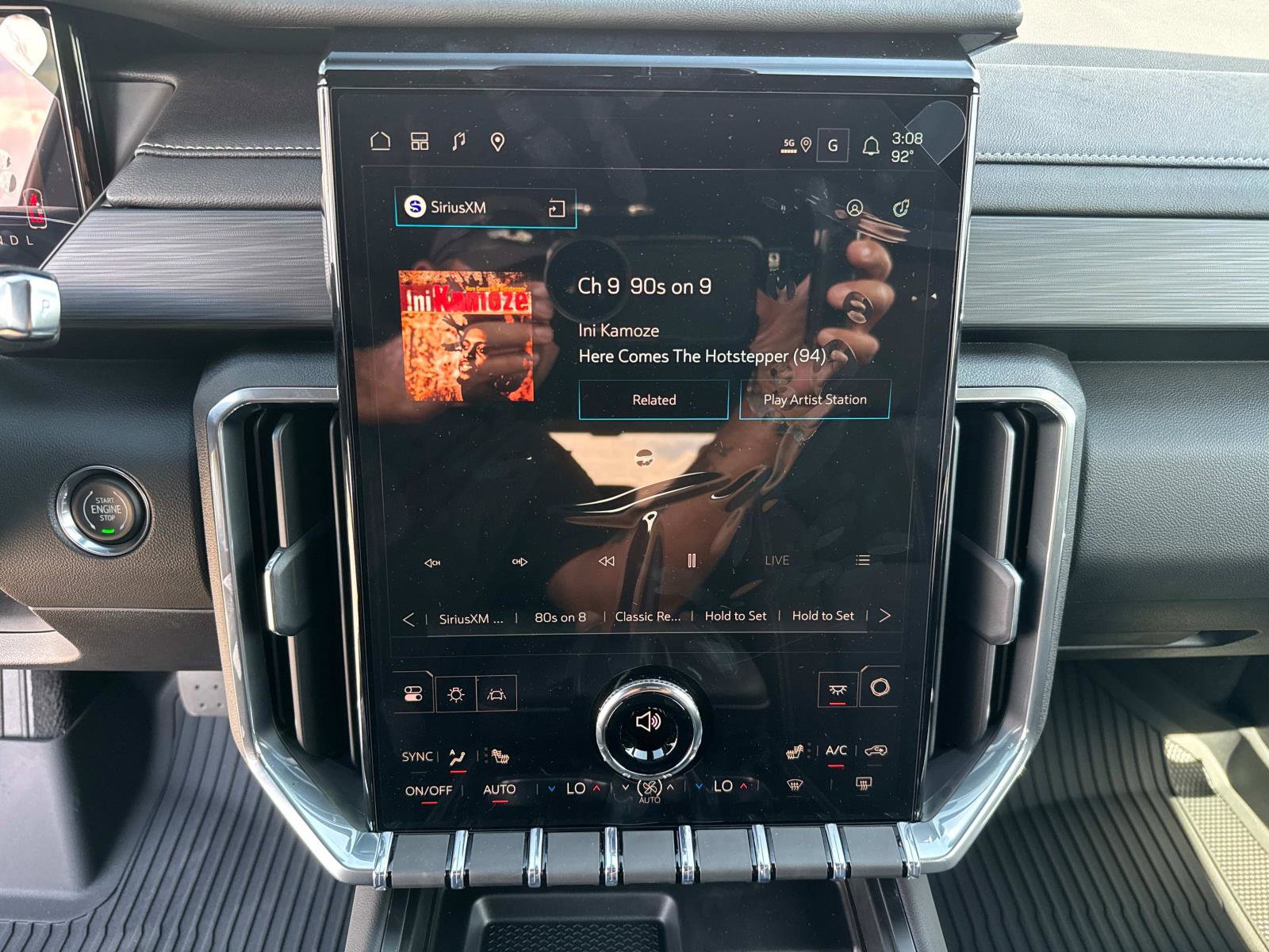 New 2026 GMC Acadia Elevation w/ LPO, Floor Liner Package image 27