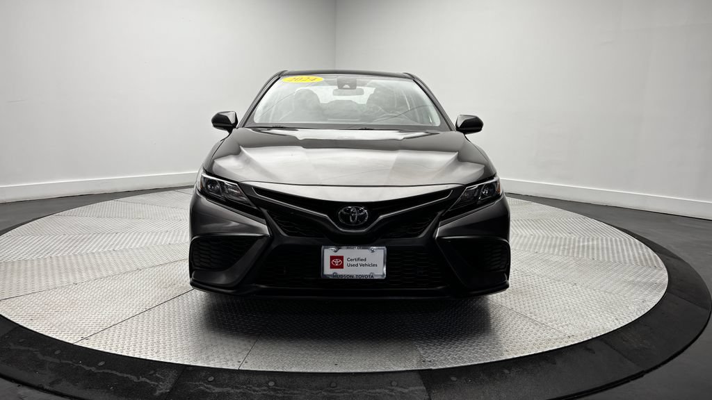 Used 2024 Toyota Camry SE FWD image 40