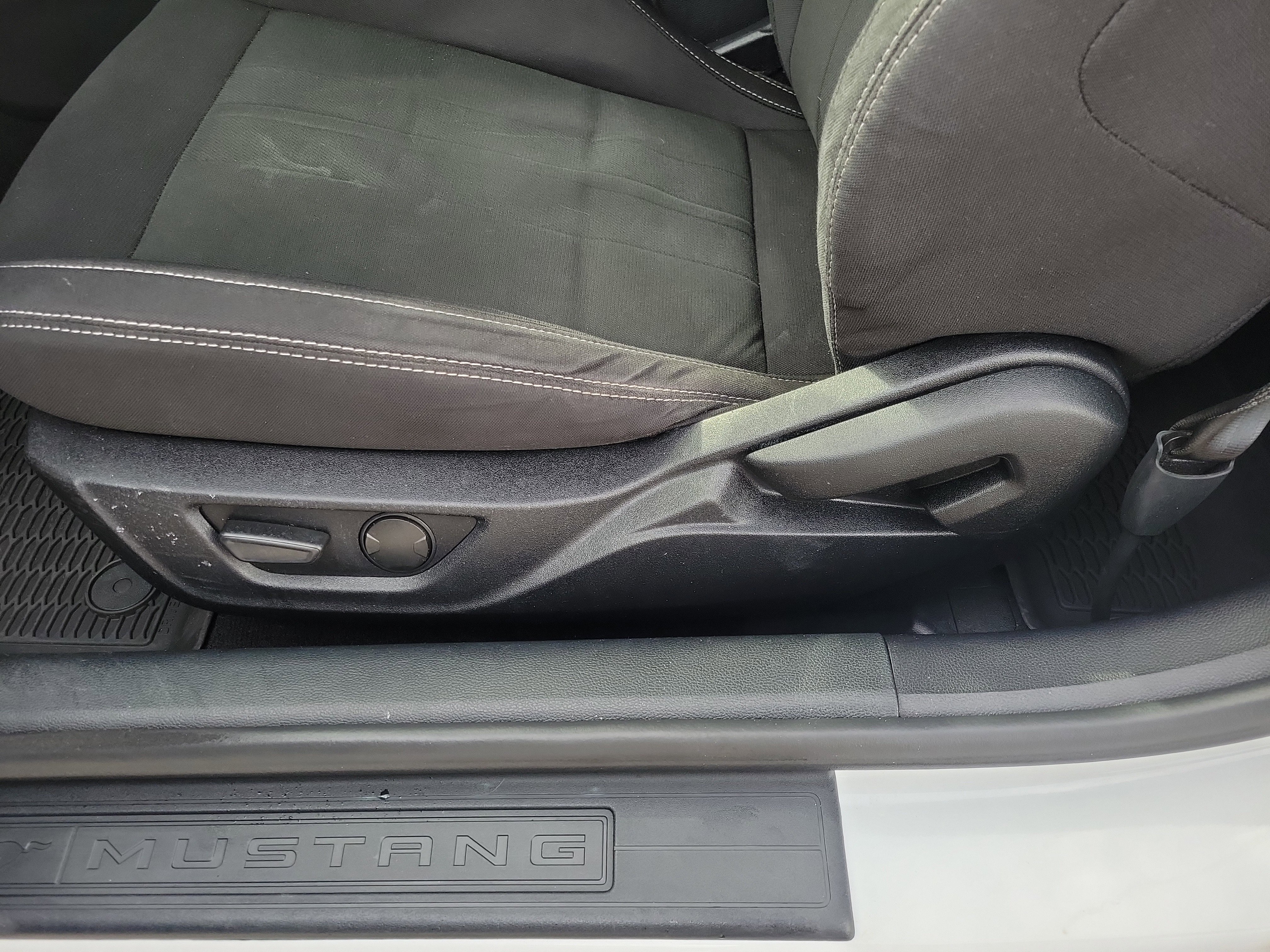 Certified 2021 Ford Mustang Coupe w/ Equipment Group 101A image 9