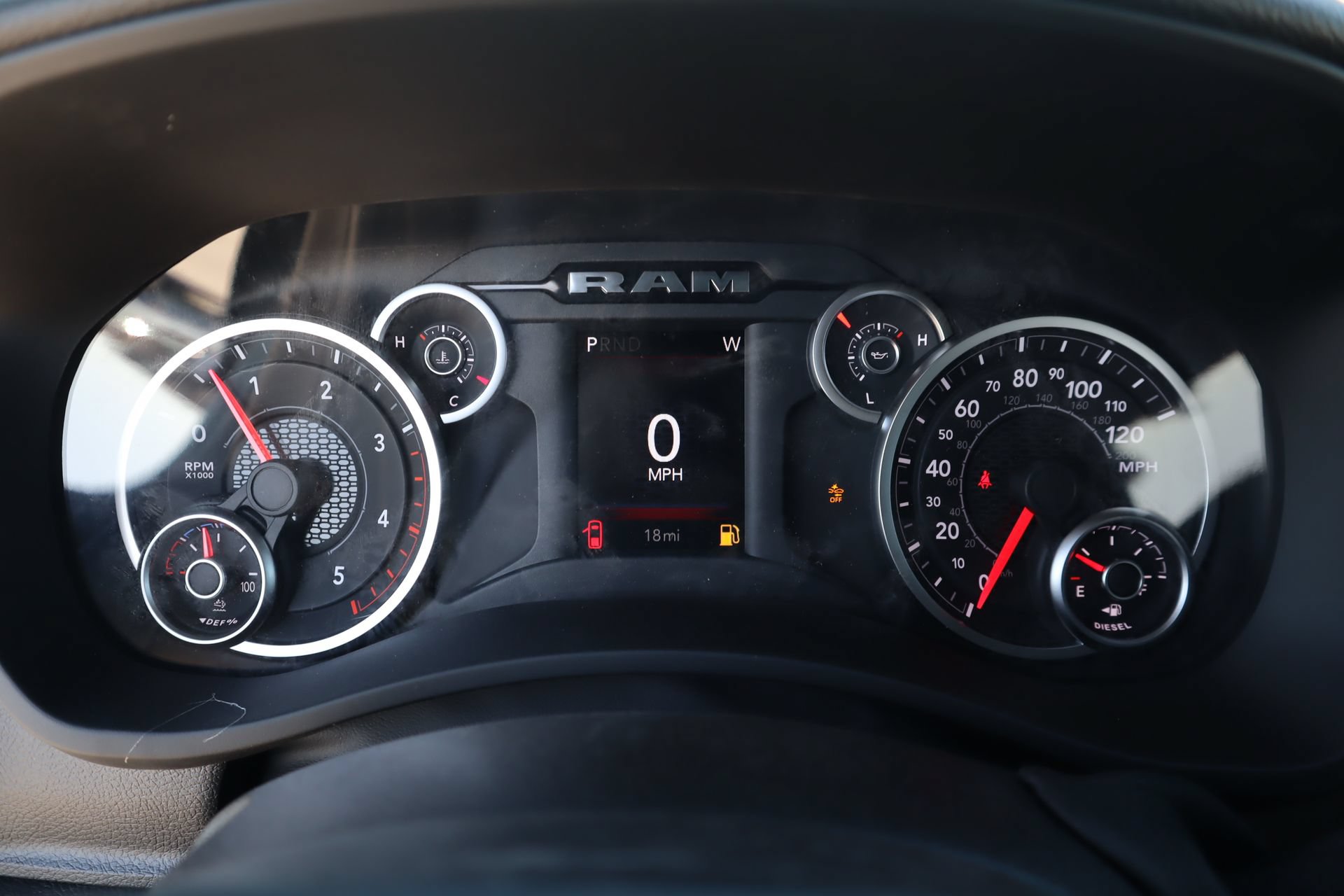 New 2026 RAM 2500 Big Horn AWD/4WD image 4