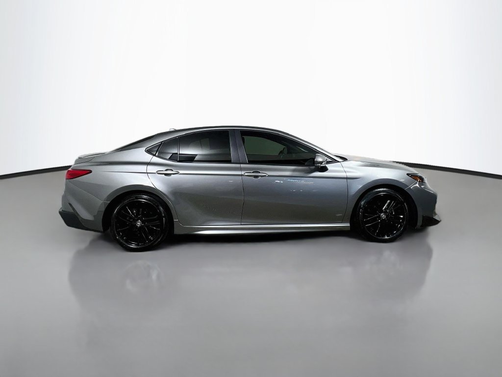 Used 2026 Toyota Camry SE w/ Convenience Package FWD image 2