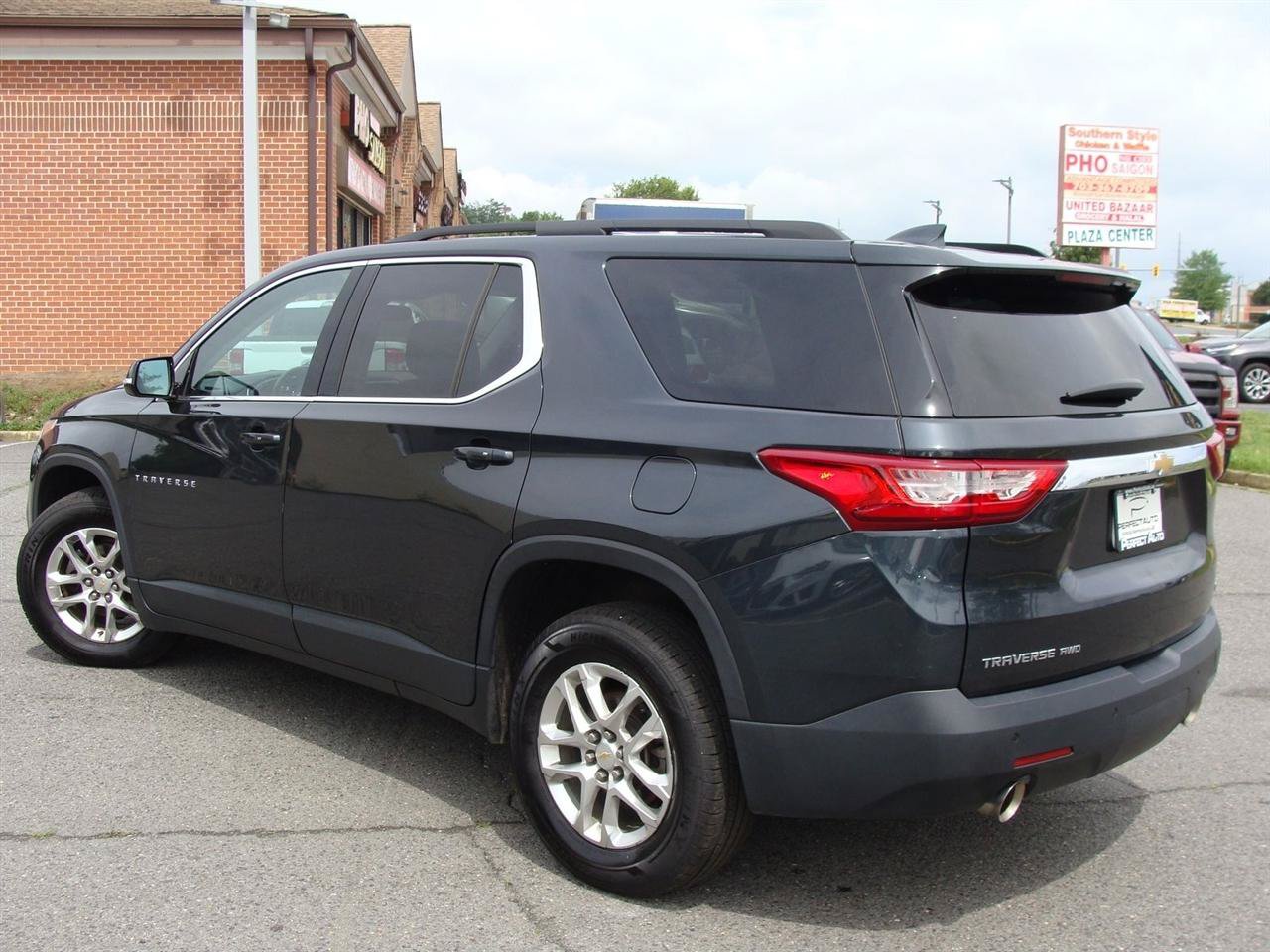 Used 2020 Chevrolet Traverse LT AWD/4WD image 4