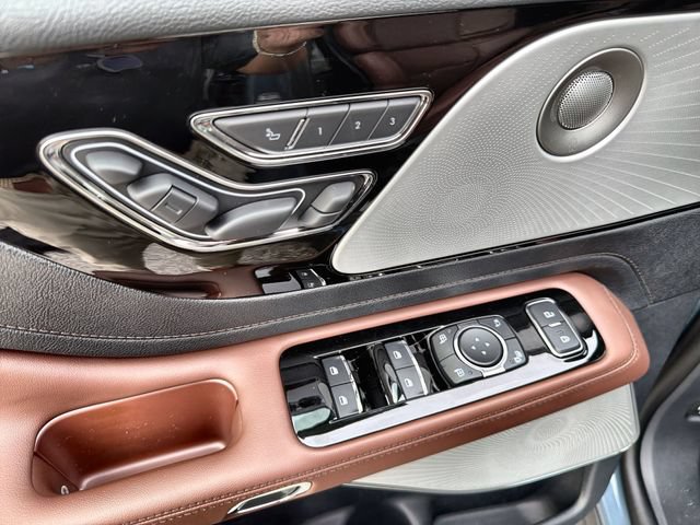 New 2027 Lincoln Aviator Reserve AWD/4WD image 13