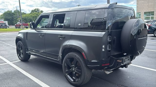 Used 2023 Land Rover Defender 110 V8 AWD/4WD image 6