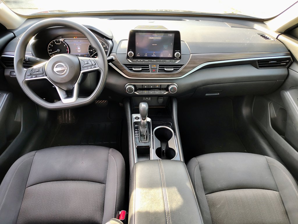 Used 2024 Nissan Altima 2.5 SV FWD image 28