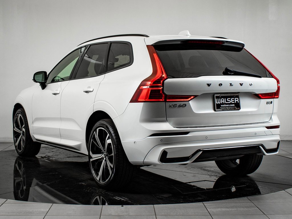 Used 2025 Volvo XC60 B5 Ultra w/ Protection Package Premier image 6