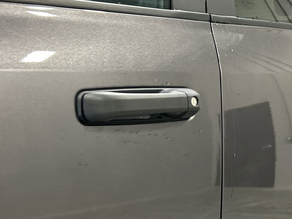 New 2025 RAM 2500 Big Horn AWD/4WD image 14