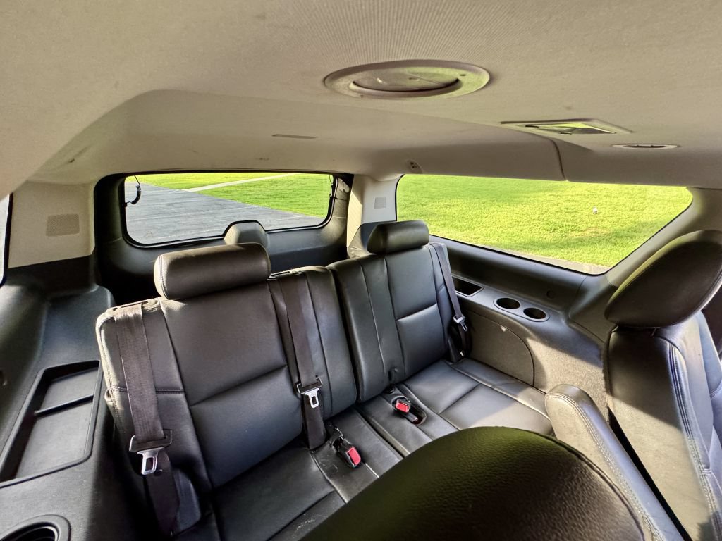 Used 2012 GMC Yukon XL SLT w/ SLT-2 Equipment Package RWD image 9