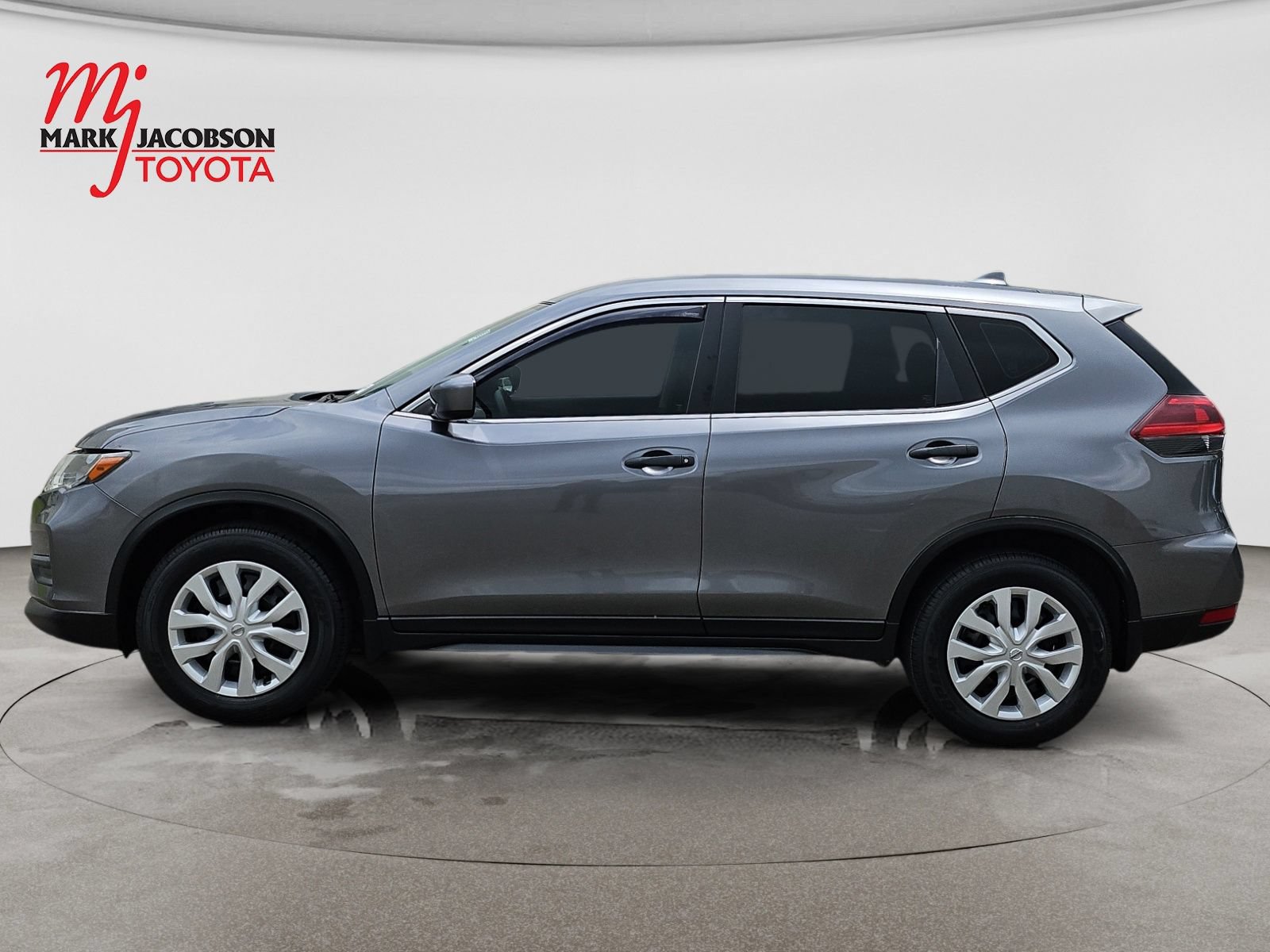 Used 2020 Nissan Rogue S FWD image 14