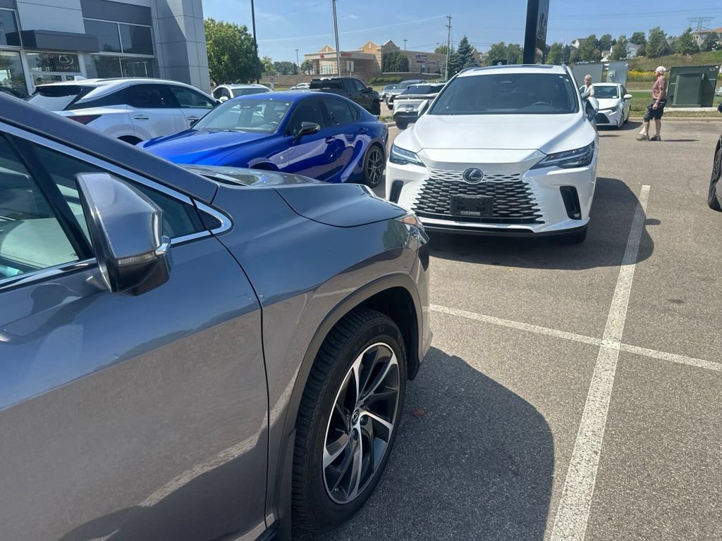 Used 2019 Lexus RX 450h AWD image 21