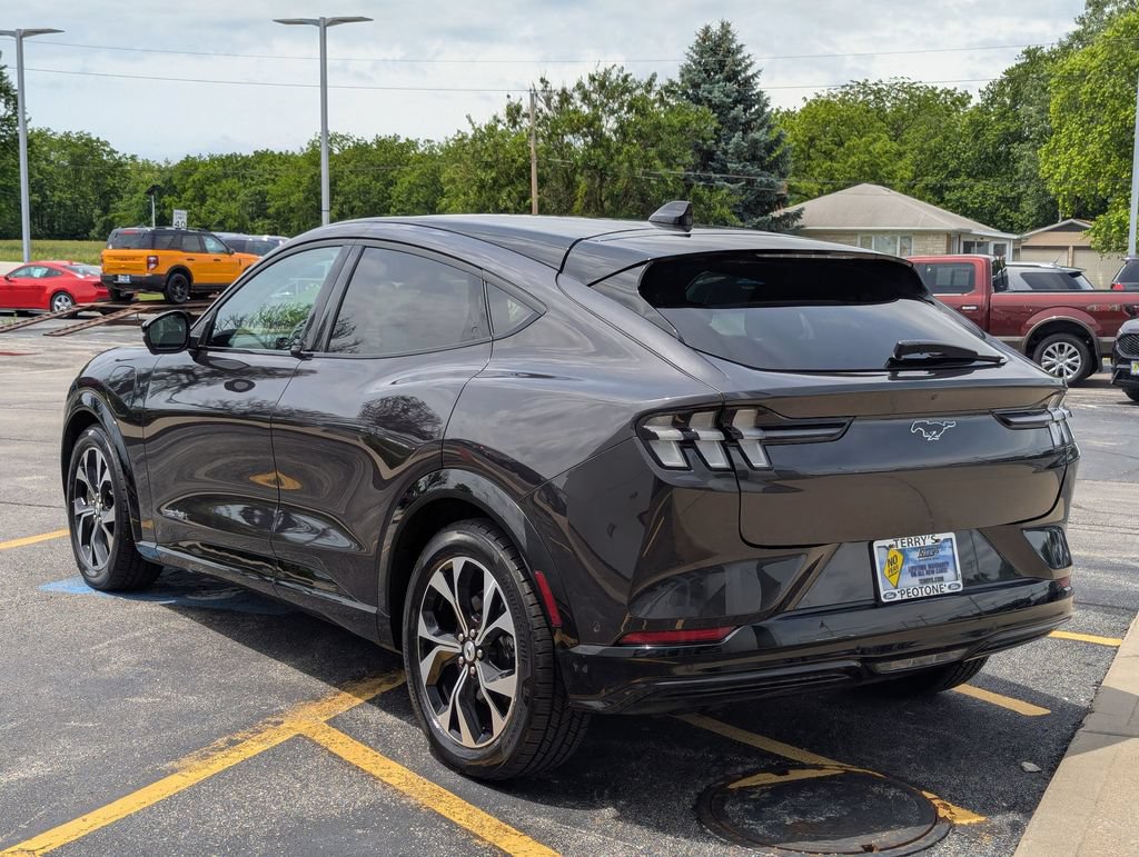 Used 2022 Ford Mustang Mach-E Premium AWD/4WD image 5