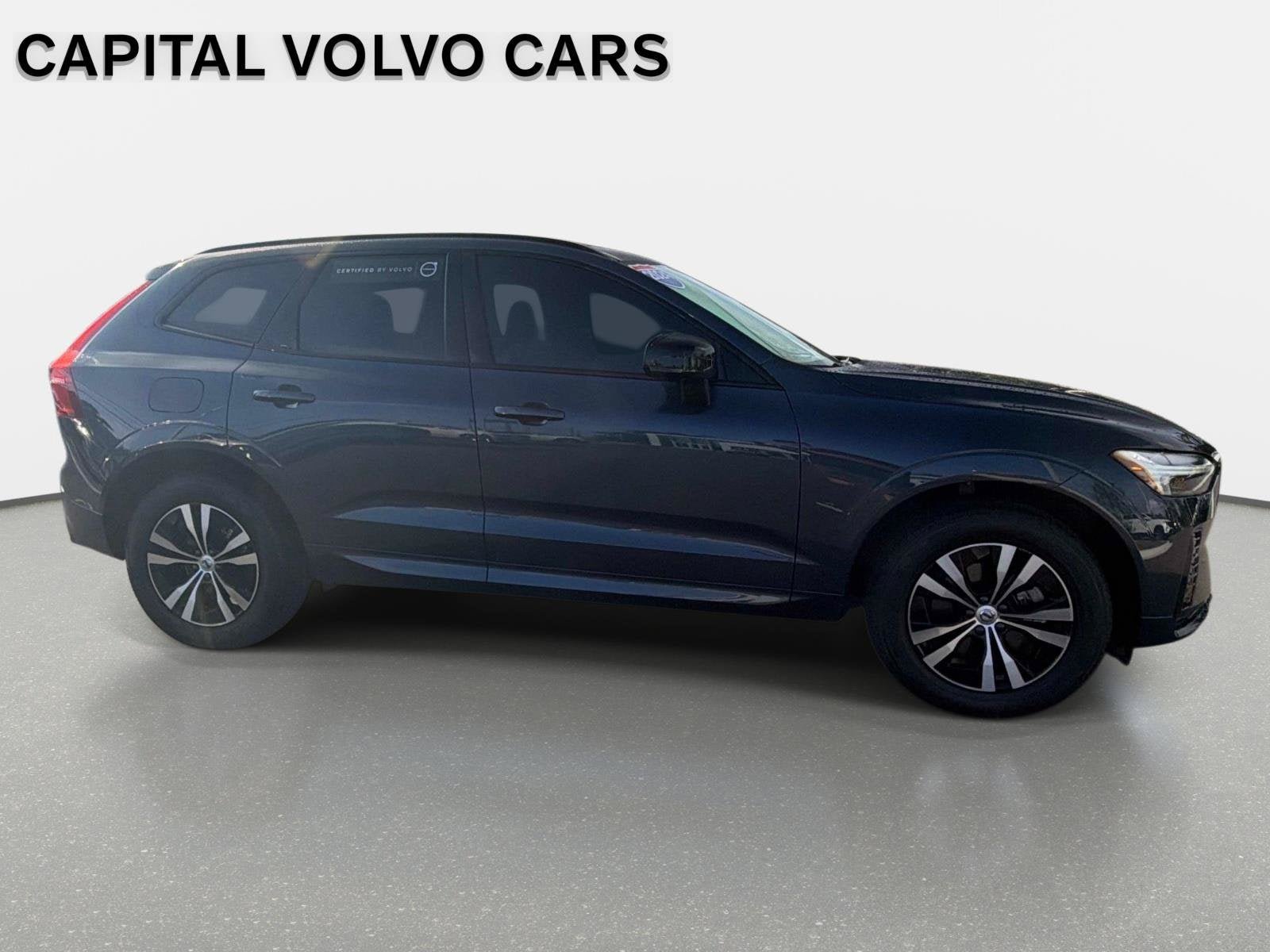 Certified 2024 Volvo XC60 B5 Core AWD/4WD image 4