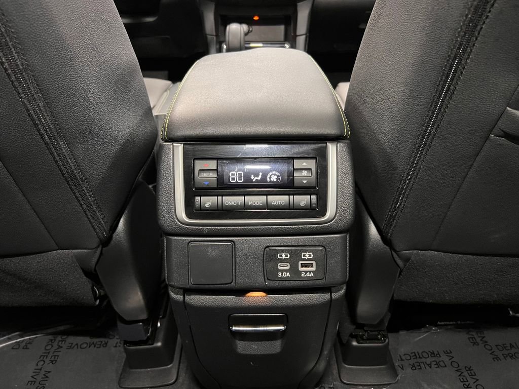 Used 2024 Subaru Ascent Onyx Edition Limited image 32